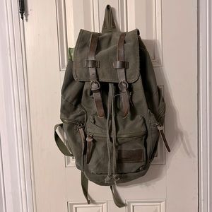 Nature’s Lodge Canvas Backpack